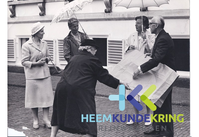 Soestdijk 1960-1961 Koningin Juliana burgemeester Daalderop (1)
